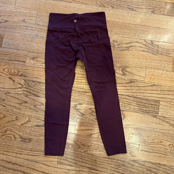 Athleta stash pocket salutation 7/8 tight in maroon - Picture 3 of 3
